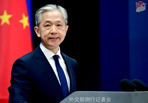 外交部：中国海警船在钓鱼岛领海依法执法是维护主权的正当举措