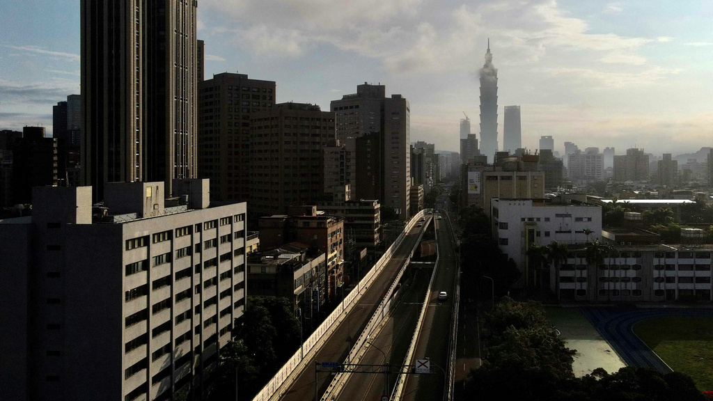 臺跆拳道選手談為何高舉五星紅旗：“看透了民進(jìn)黨”