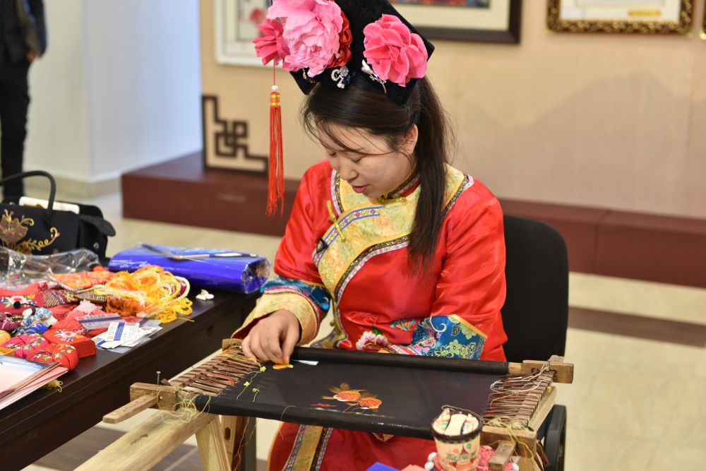 非遗在乡村 澎湃新动能
