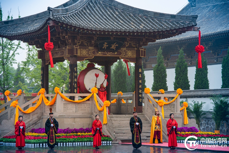 兩岸同胞共拜始祖 壬寅年海峽兩岸神農(nóng)炎帝民間拜祖大典在山西高平舉行