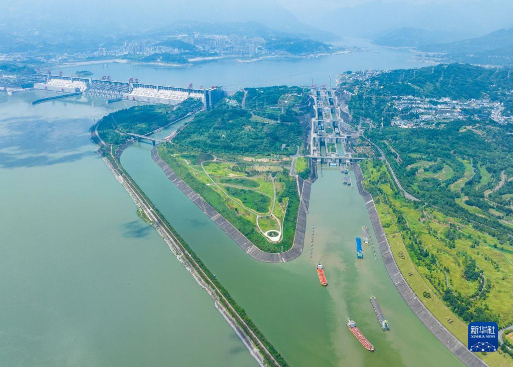 三峡船闸单月货运量首次突破1500万吨