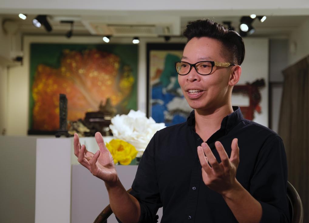 香港陶艺家：巧手捏得牡丹开