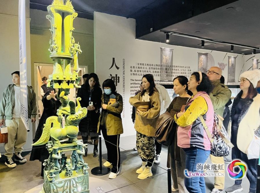 “走基层、交朋友”：在京台胞代表来到北京东城区参访交流