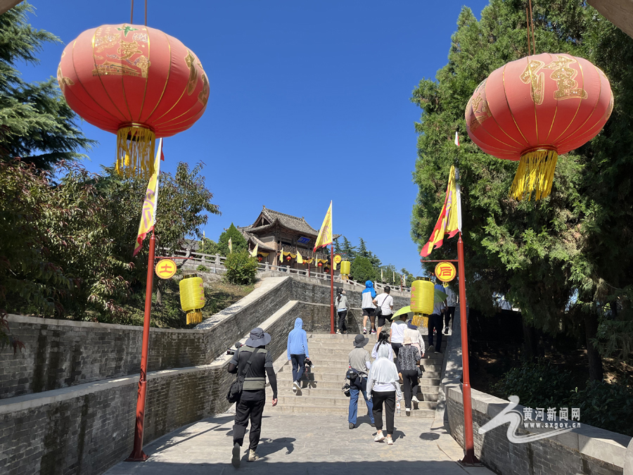 祭一份心愿于后土 取一把圣土回臺灣