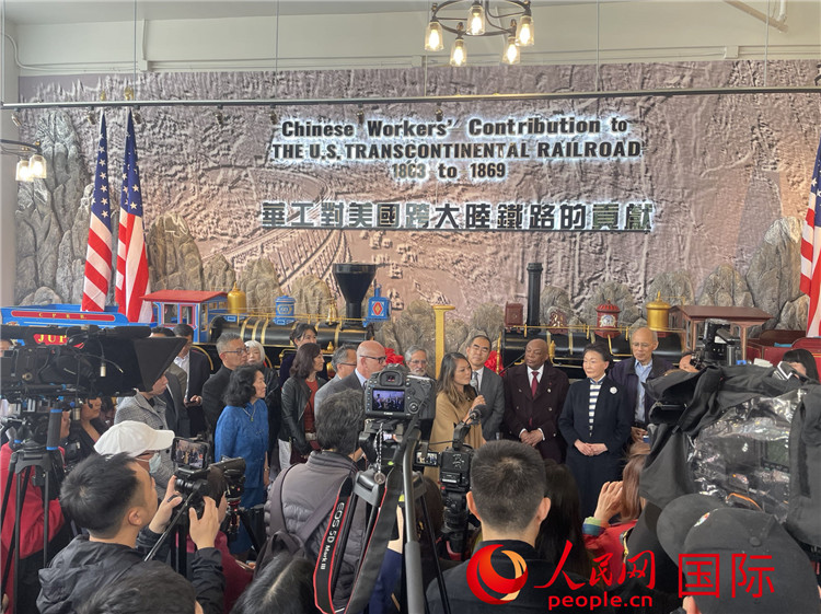 缅怀过去 仰望未来——美国铁路华工历史中心开幕 缅怀过去 仰望未来——美国铁路华工历史中心开幕