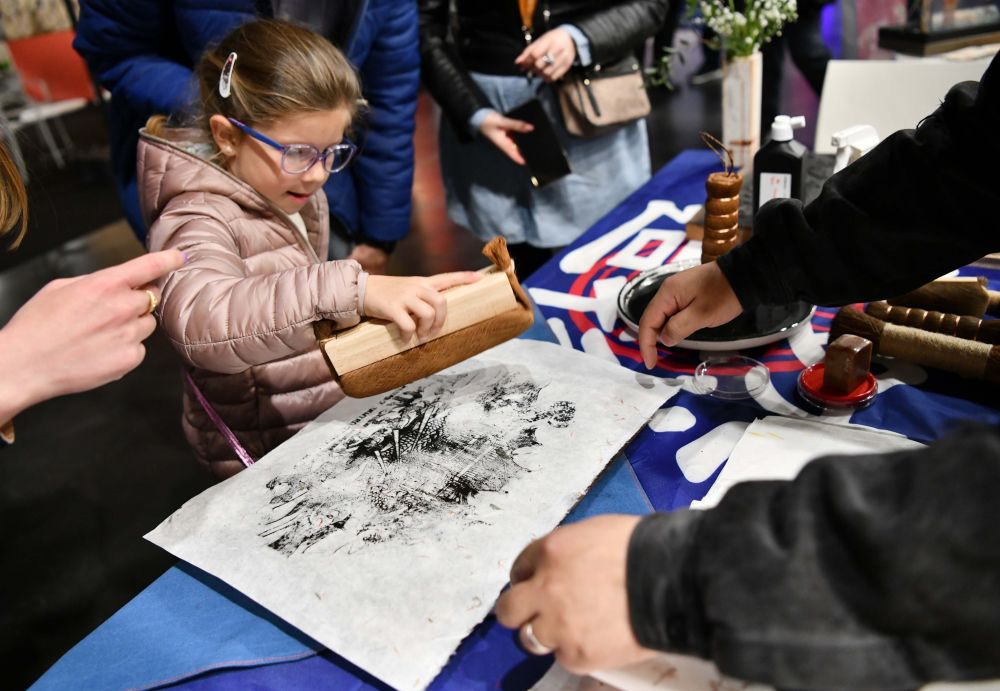 在佛罗伦萨拓印木版年画——当意大利国际展会遇见中国传统手工技艺